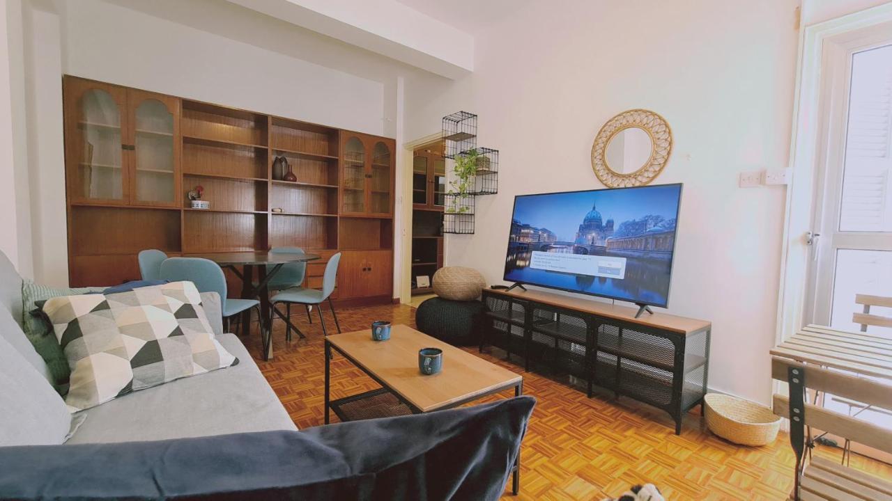 Stay Antique Apartment Larnaca Luaran gambar